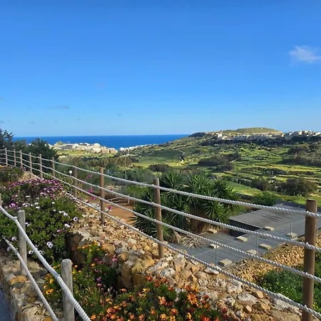 דירה Eghzien A2 Access To Tranquil Shared Pool