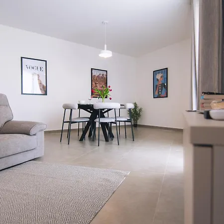 Apartament Eghzien A2 Access To Tranquil Shared Pool Xagħra
