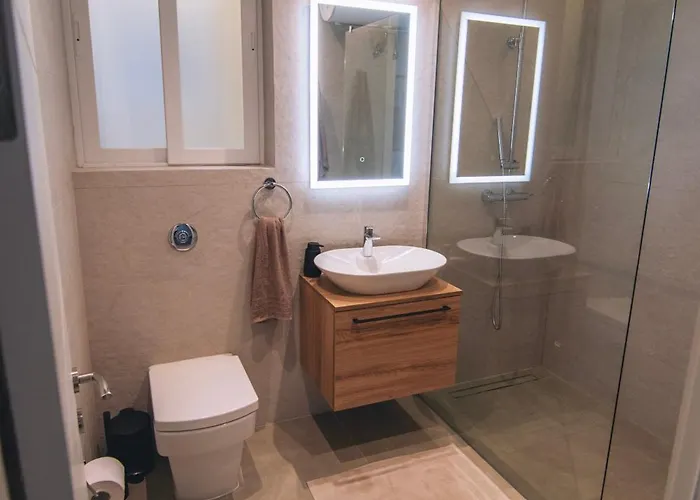 Apartamento Eghzien A2 Access To Tranquil Shared Pool *