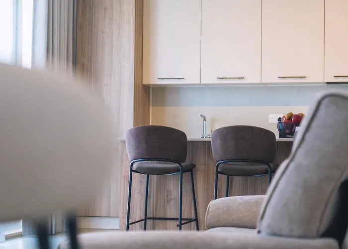 Eghzien A2 Access To Tranquil Shared Pool *